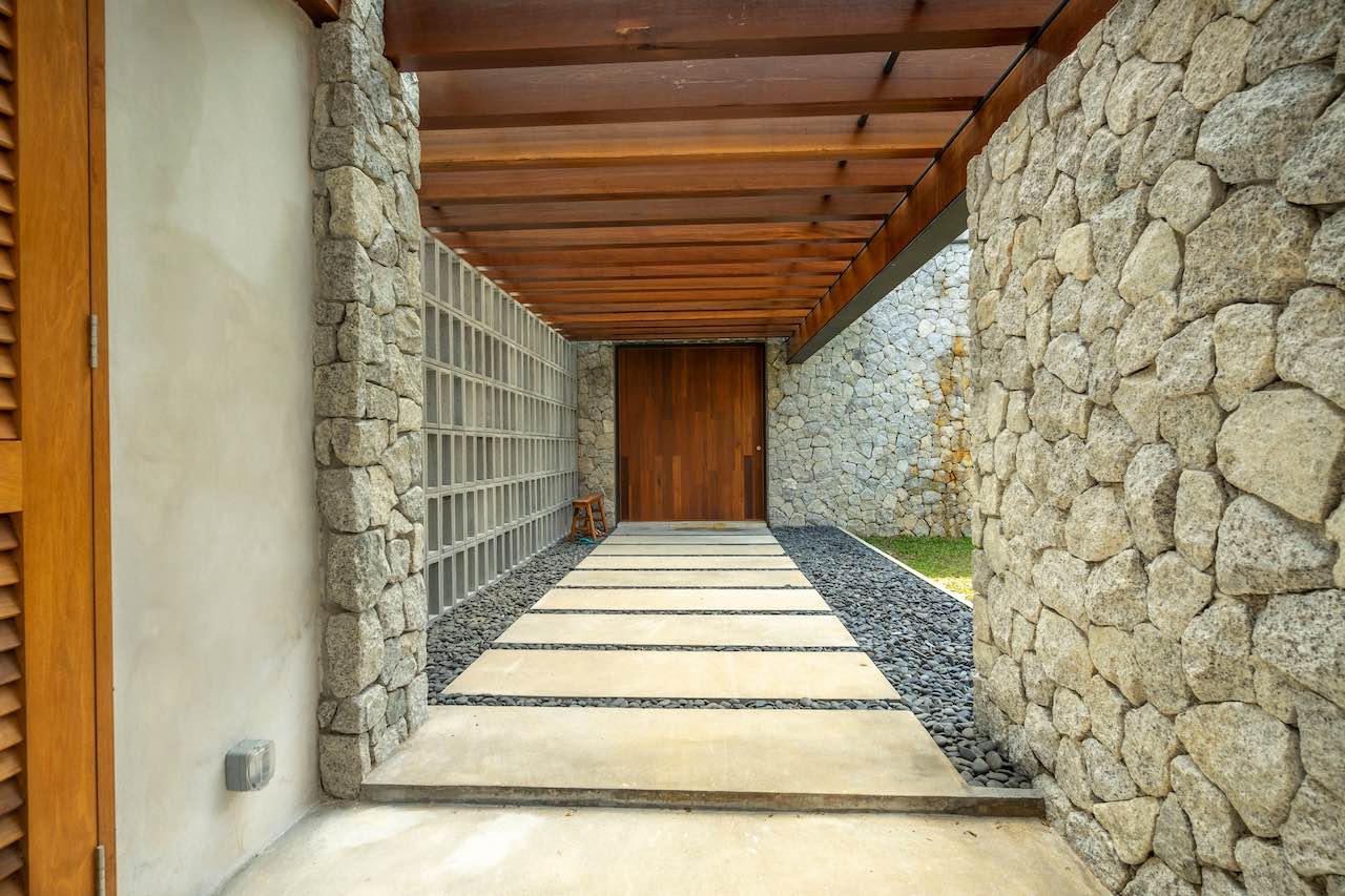 Private House, Tropicana